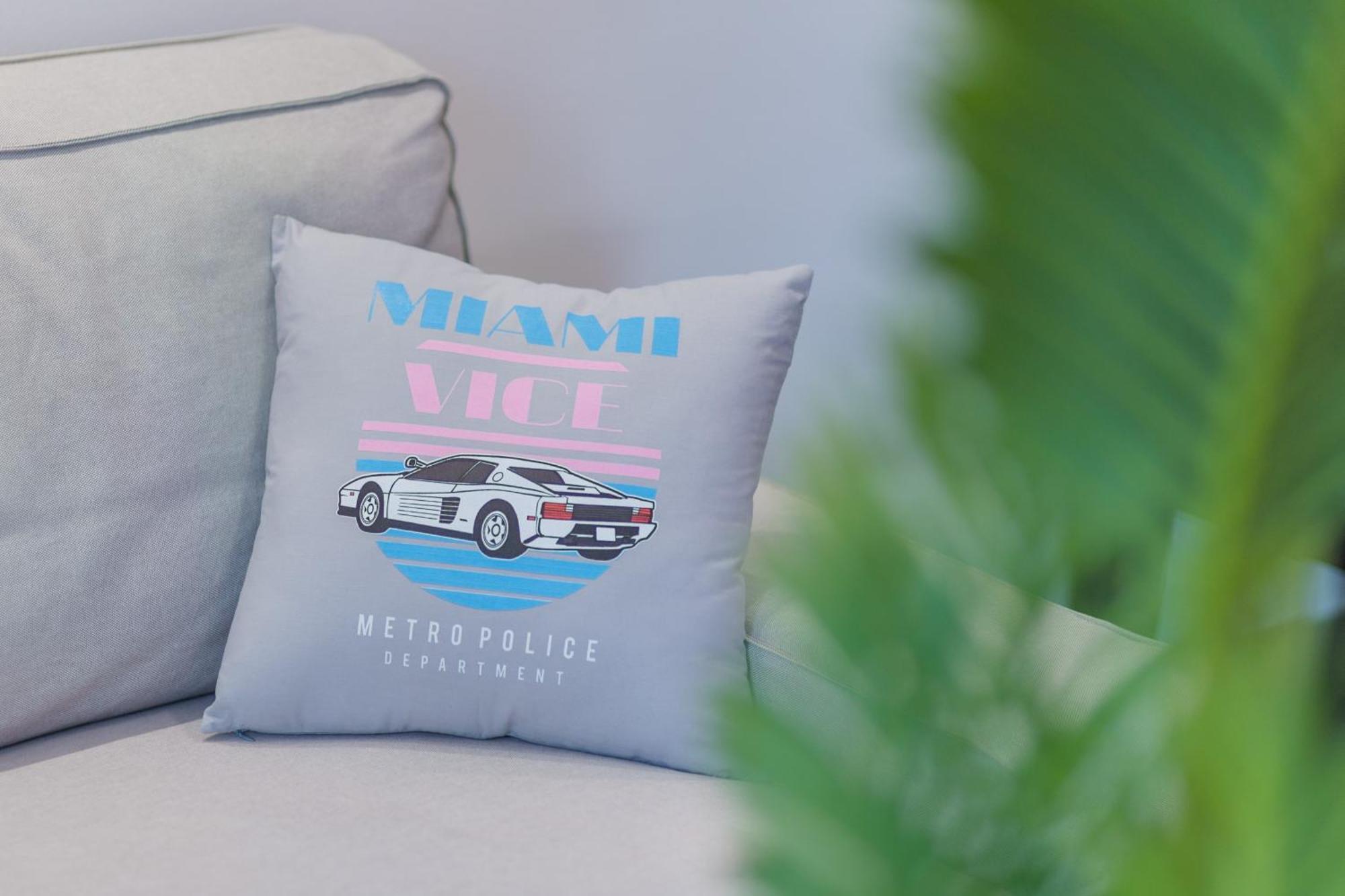 בודפשט Miami Vice Apartment With Balcony מראה חיצוני תמונה
